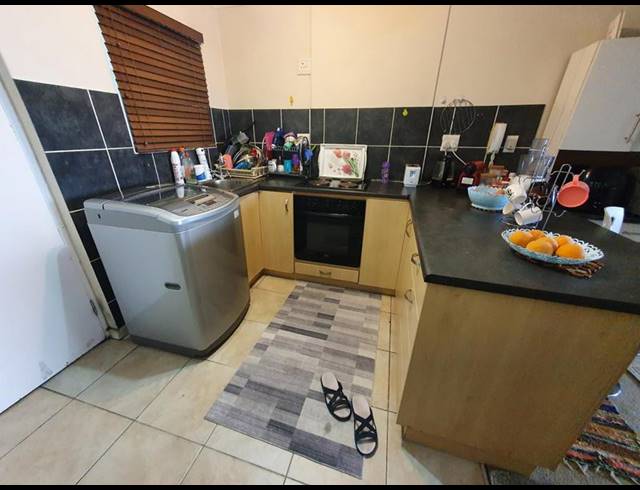 2 BEDROOM APARTMENT FOR SALE IN SALT RIVER